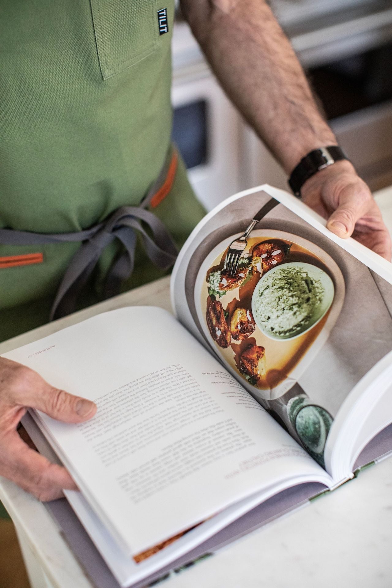 tilit and satterfield chef apron