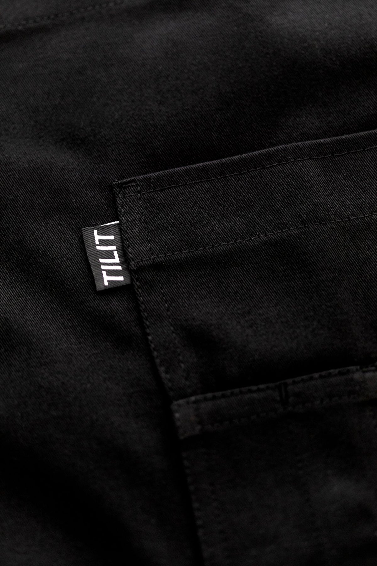 Apron Durability: Fabric Weight & Stitch