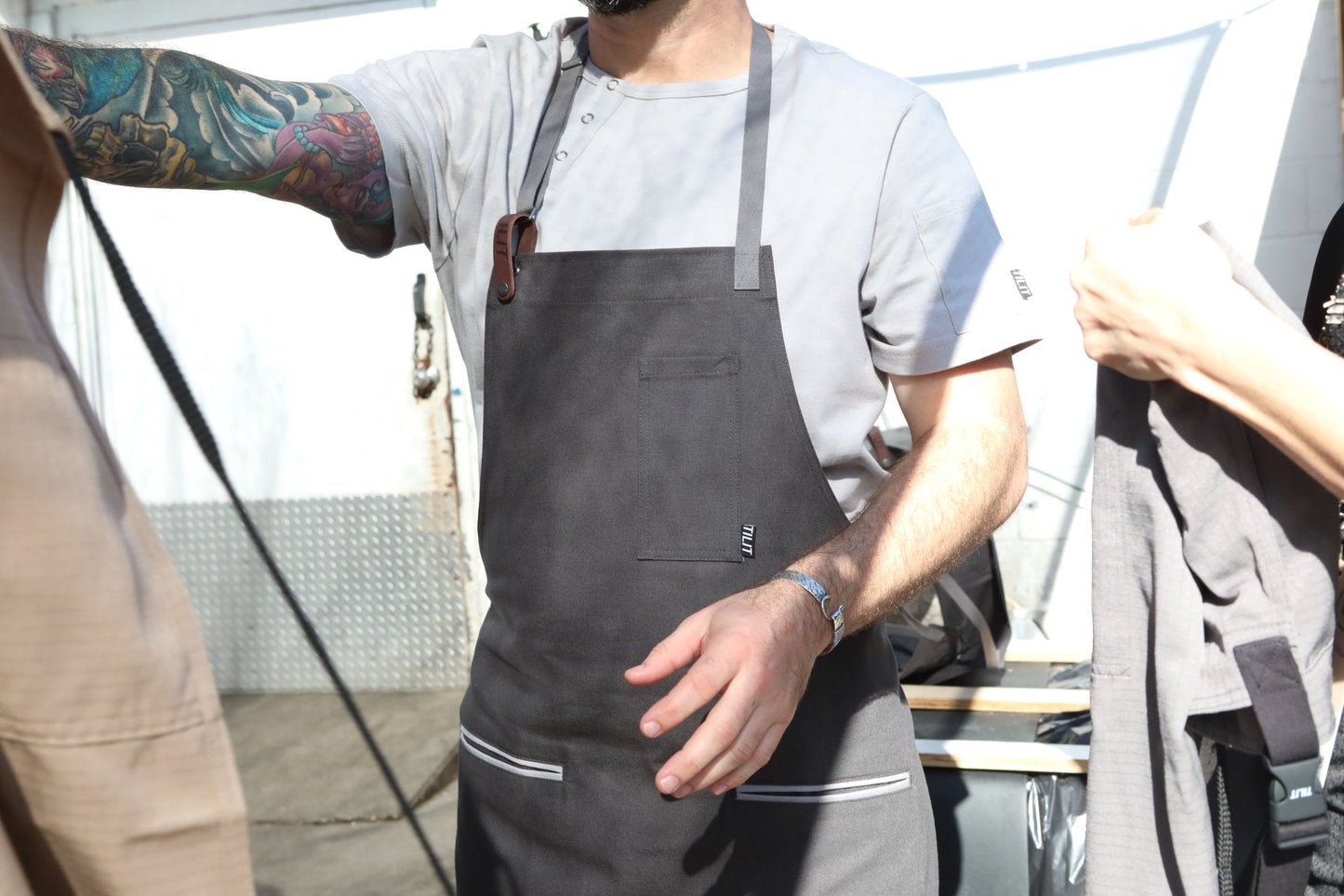 Tactical Gear: An Operational Guide to Apron Utility and Asset Management
