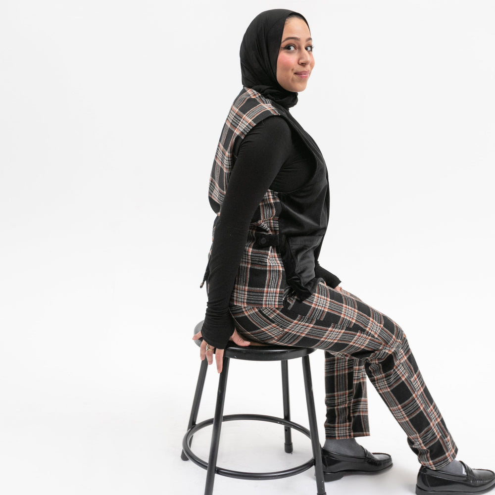 
                  
                    TILIT Utility Vest for Hospitality Uniforms in Plaid
                  
                