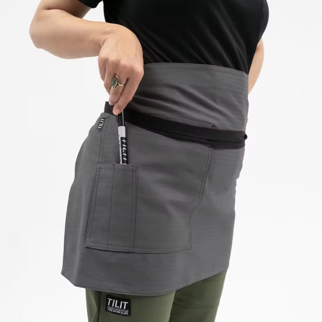 "FOCUS" Stripe Chef Bib Apron