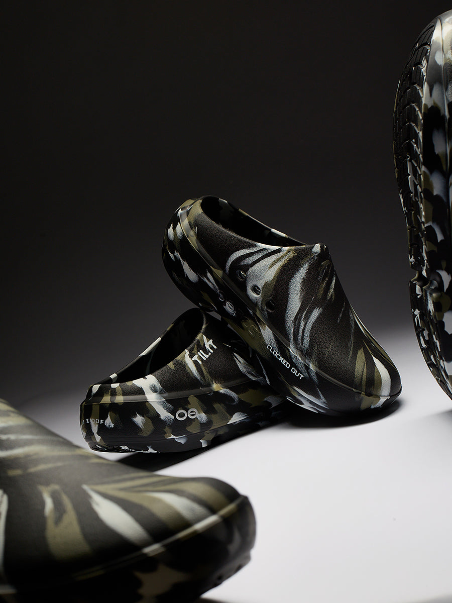 ロドリゴ・オタズ　バングル TILIT x OOFOS Off Hours Recovery Clogs | TILIT NYC