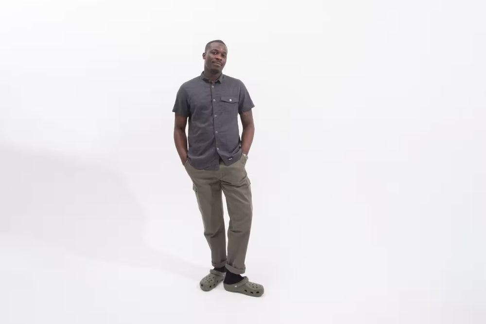 
                  
                    TILIT French Kitchen Collared Workshirt in Gray Chambray with chest pocket.
                  
                