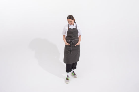 Load image into Gallery viewer, Satterfield Apron - charcoal
